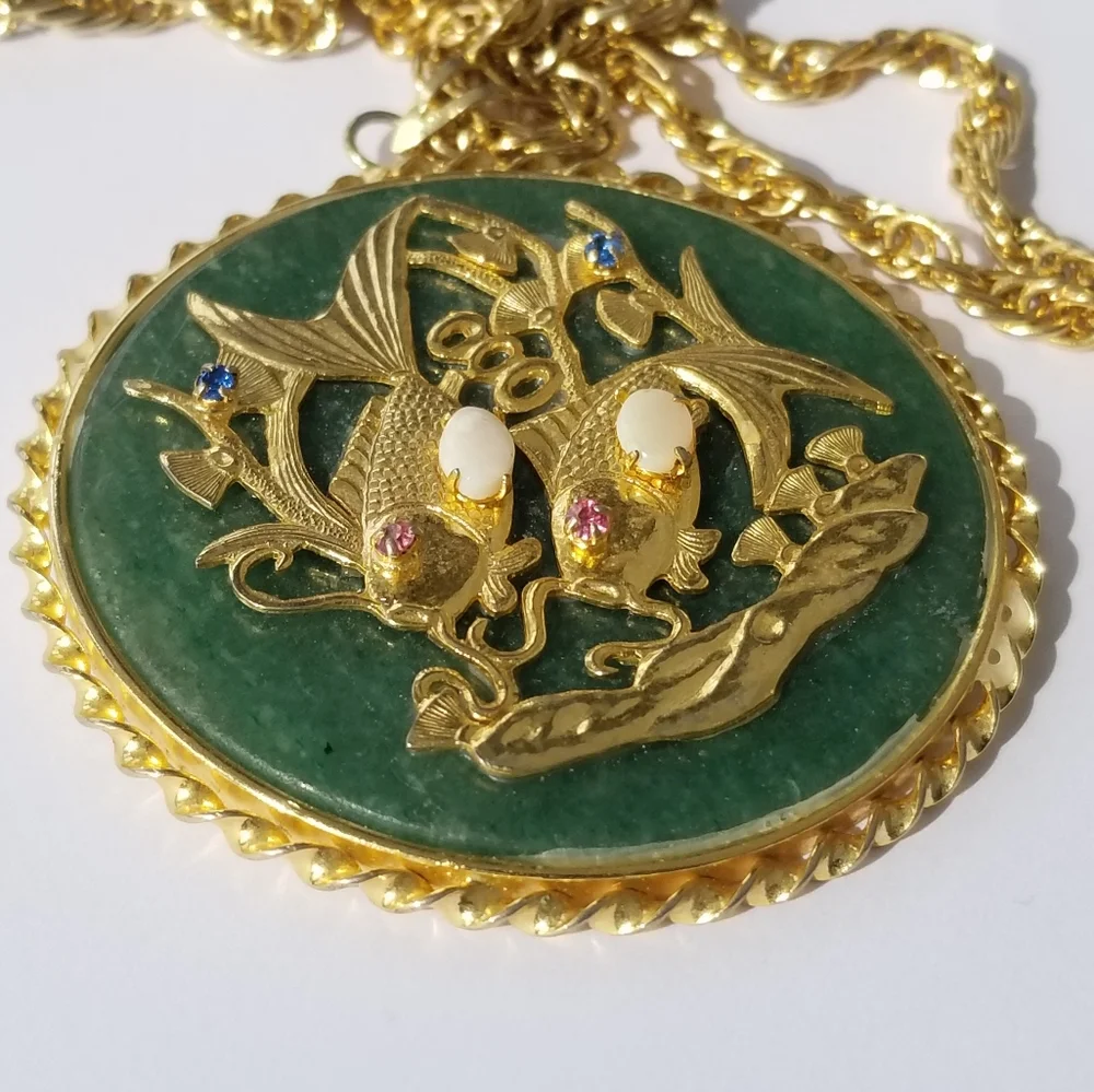 Relisted -vintage Chinese Jade blessing koi fish necklace gold tone goldfish - Picture 7 of 17